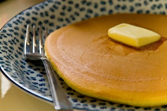 ホットケーキミックスがなくてもホットケーキは作れるのでしょうか。実は、いろいろな食材で、ホットケーキミックスは代用できます。手軽に、あるものを使って、思いついた時すぐに楽しめるホットケーキレシピのほか、いろいろな食材を使った代用レシピをご紹介します。