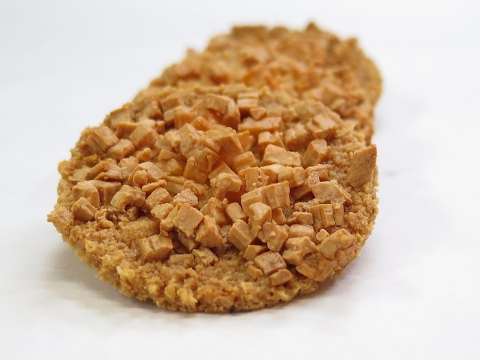 チュイールって何の名前か知っていますか。何をイメージして作ったお菓子でしょうか。思っていたよりも簡単に作れるのでパーティーや、お呼ばれした時のちょっとした手土産にもです。チュイールの名前の由来や祥の地などをご紹介していきます。