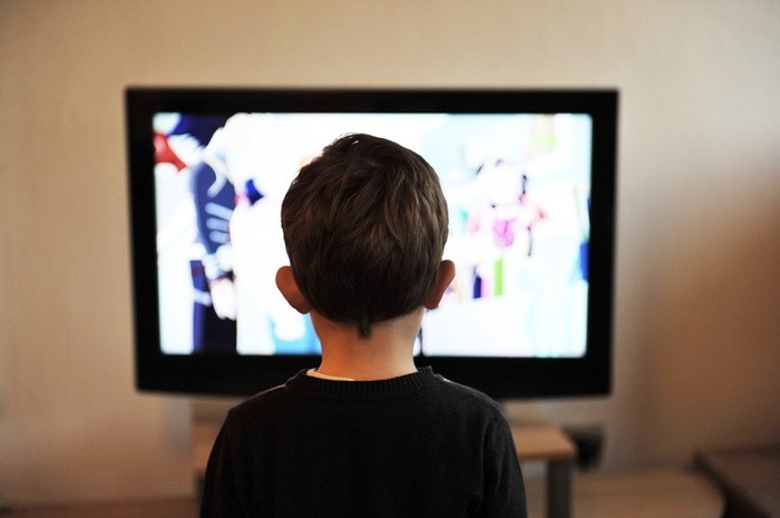 テレビの寿命は何年が目安か・寿命が来た時の症状｜HDD