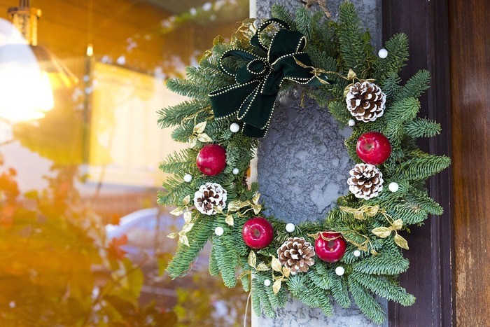 クリスマスリースの材料10｜クリスマスカラーの意味