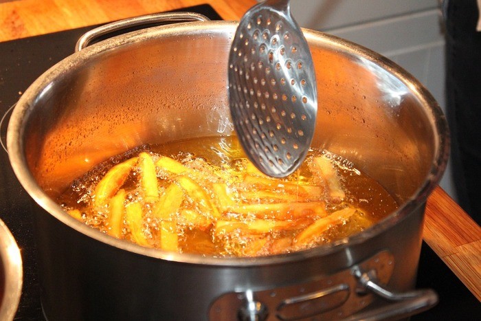 揚げ物の温度の見分け方と適した料理5種｜揚げ物のレシピ5選