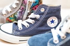 スニーカーの手入れの方法と道具・用品