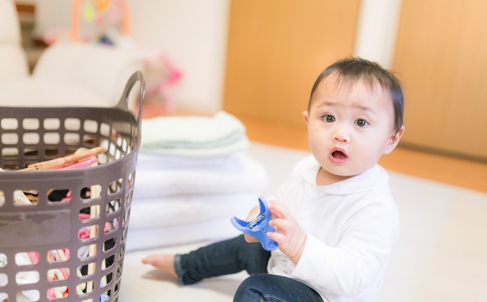 服のしわの伸ばし方・しわ取りの方法｜アイロン無し/ナイロン