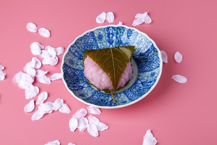 桜餅に使われる葉っぱの種類の名前・作り方・生産地・マナー